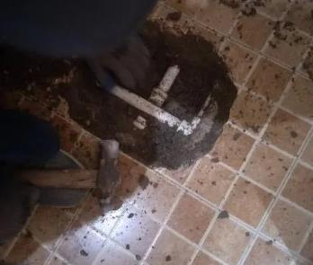 荥经卫生间漏水维修公司为您分享下卫生间渗水如何处理及注意事项